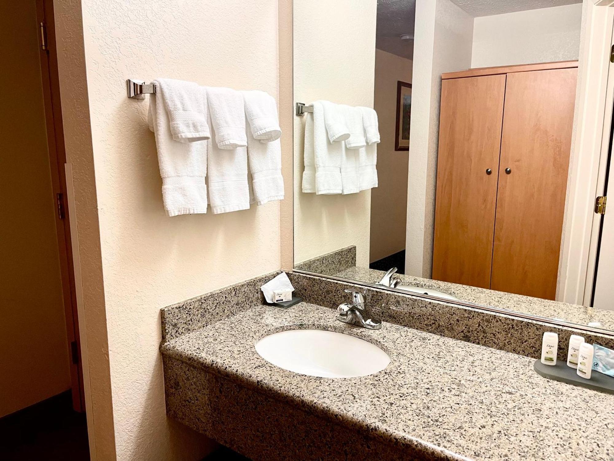 Wenatchee Inn Ngoại thất bức ảnh