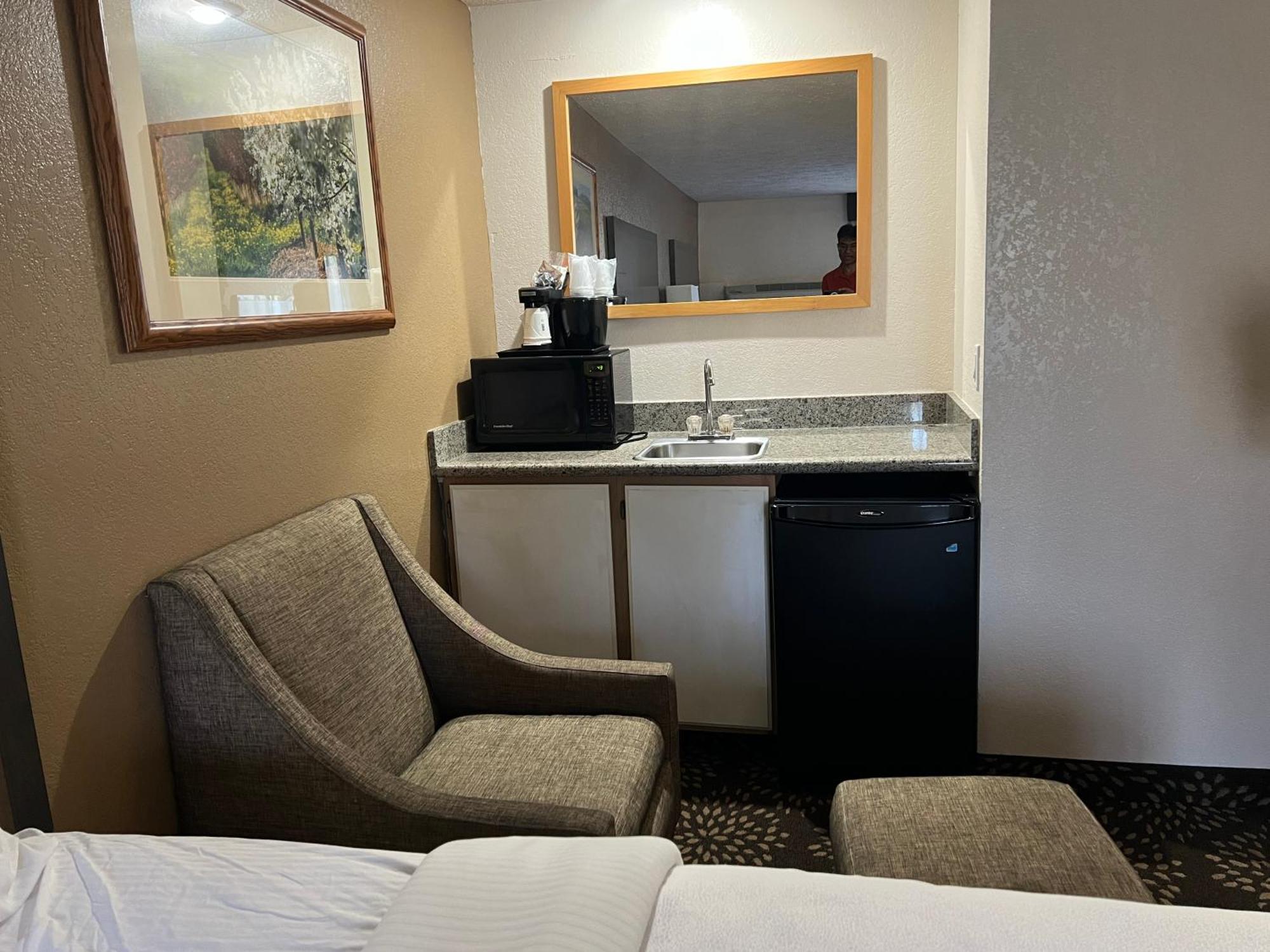 Wenatchee Inn Ngoại thất bức ảnh