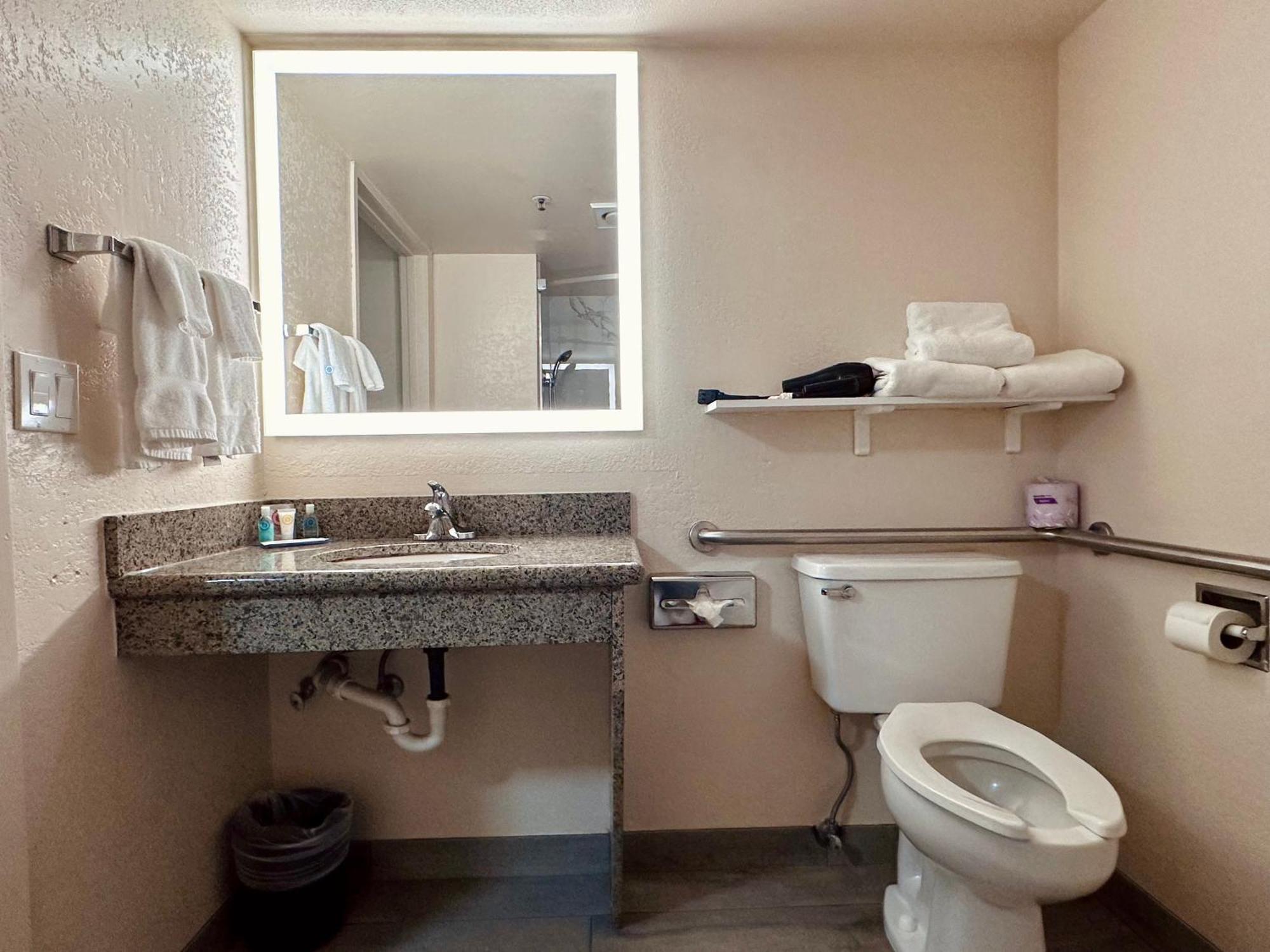 Wenatchee Inn Ngoại thất bức ảnh